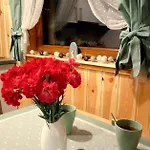샬레 Maja *